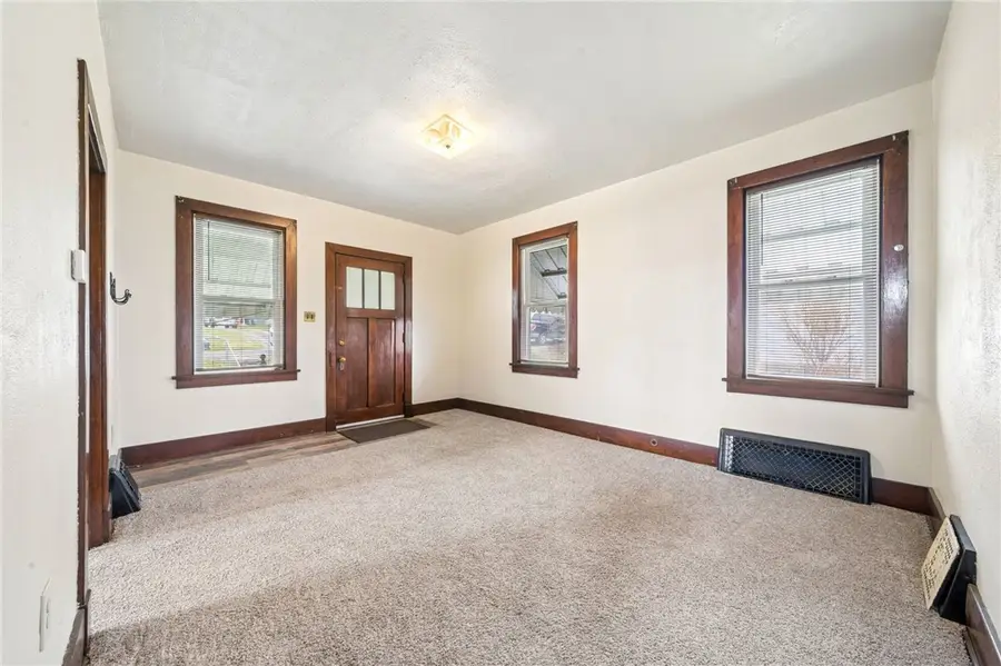 145 Latimer Ave, Strabane, PA 15363 - #3