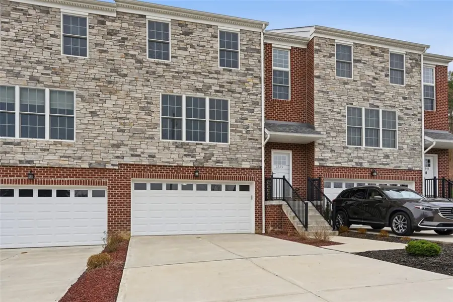 2339 Old Greentree Rd, Scott, PA 15106 - #2