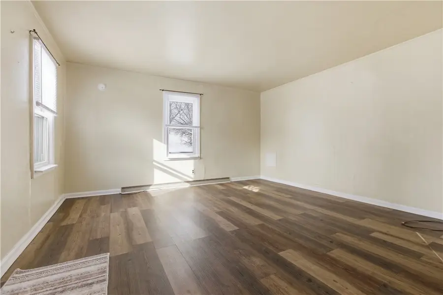 1198 Morgan Rd, Bridgeville, PA 15017 - #2