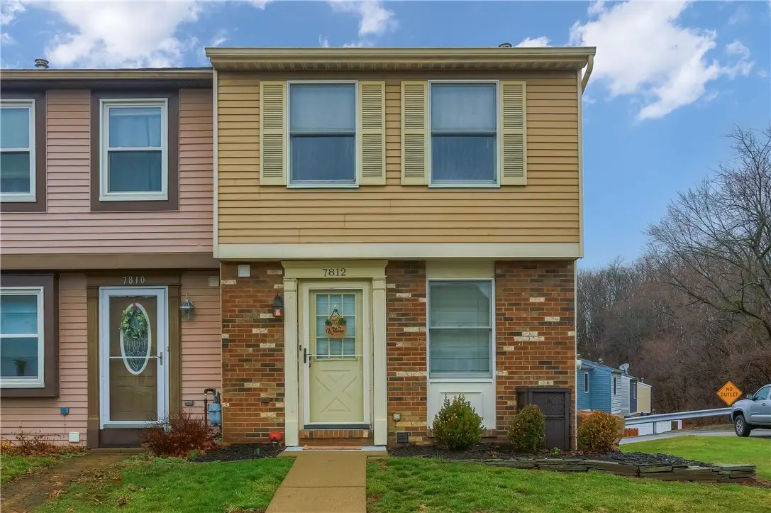 7812 Lafayette Square, Aliquippa, PA 15001 - #1