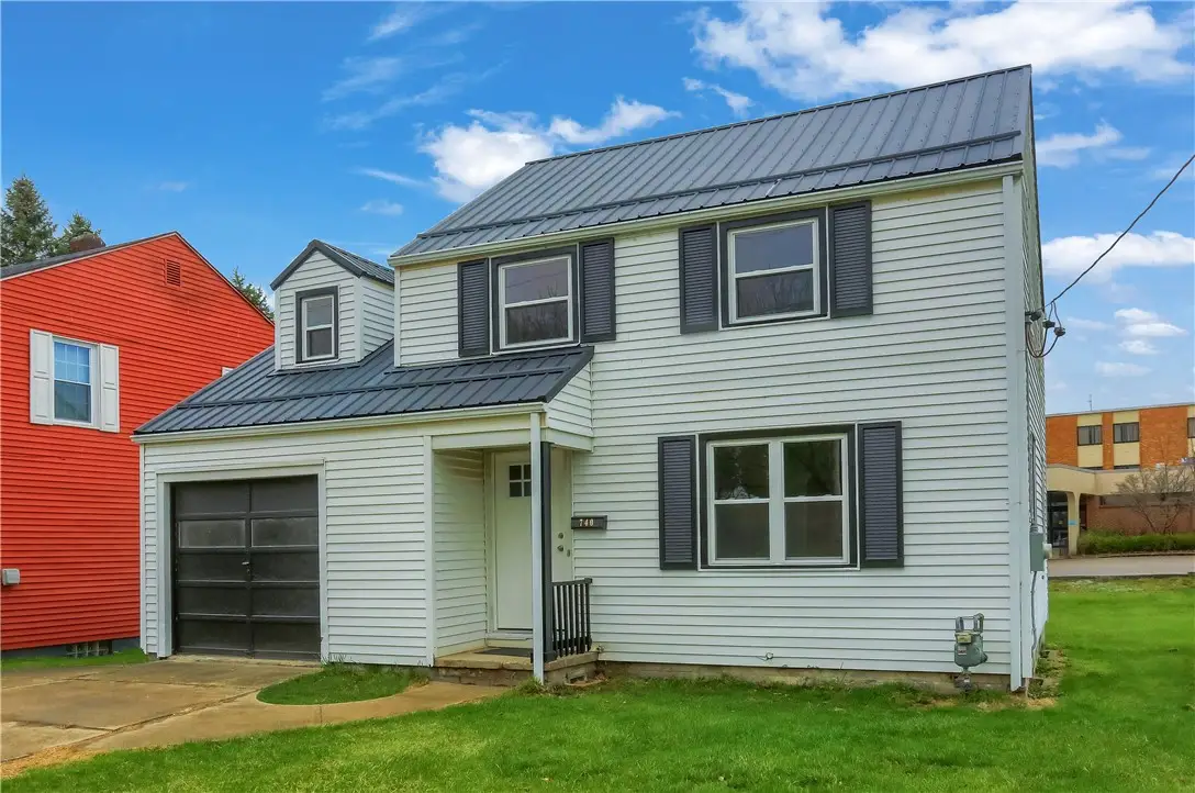 740 Pershing St, Ellwood City, PA 16117 - #1