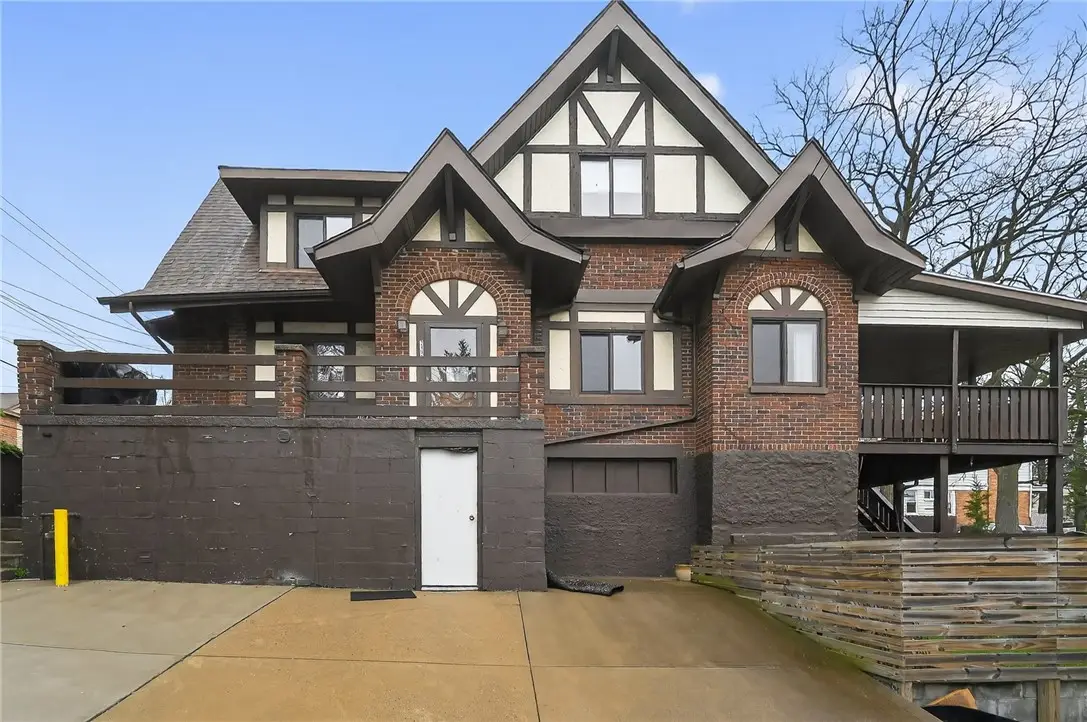 2900 Churchview Ave, Pittsburgh, PA 15227 - #1