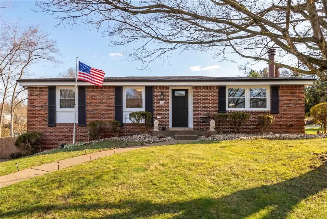 701 Havengate Dr, Bethel Park, PA 15102 - #1