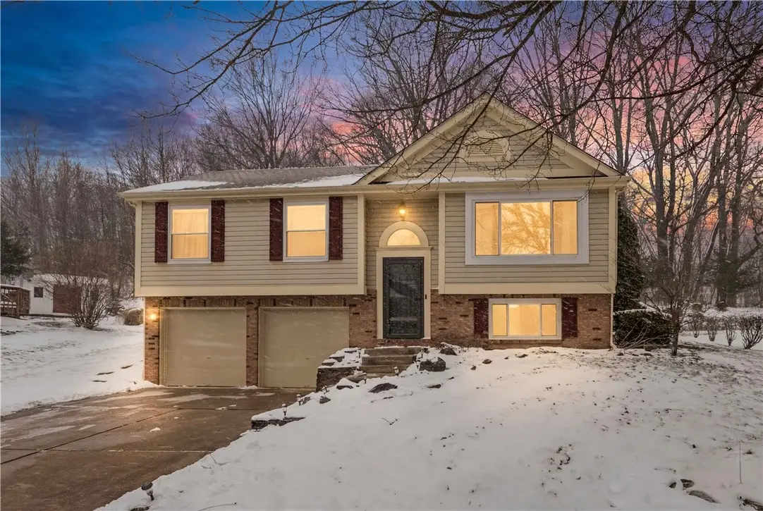 2003 Colony Dr, Aliquippa, PA 15001 - #1