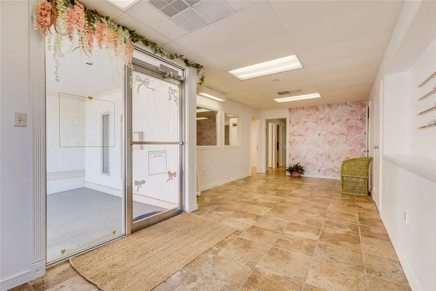 807 Ligonier St, Latrobe, PA 15650 - #2