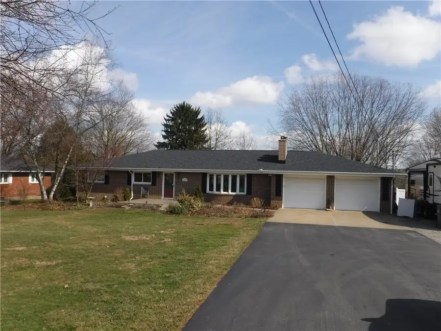 1032 Mercer Rd, Beaver Falls, PA 15010 - #2