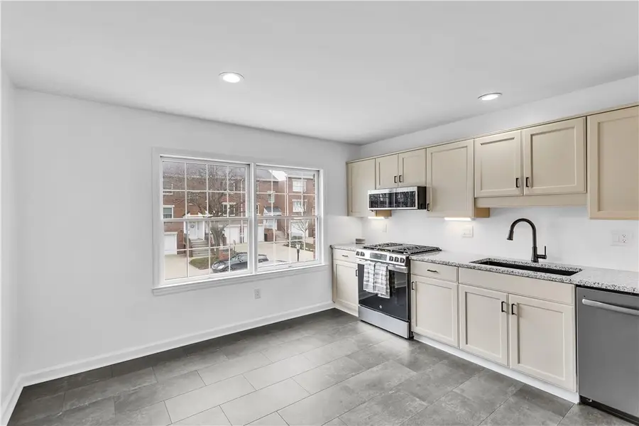 400 Virginia Ave, Pittsburgh, PA 15215 - #3