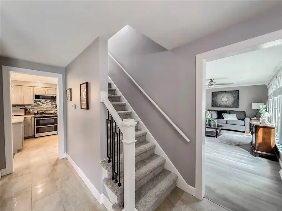 2662 Bethel Crest Dr, Bethel Park, PA 15102 - #3