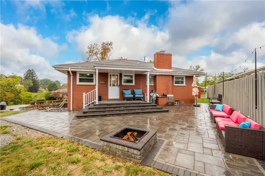 500 Underwood Ave, Elizabeth, PA 15037 - #2