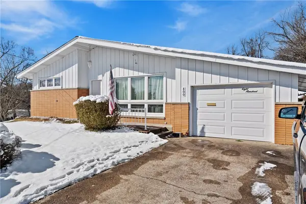 800 Ridge Ave, Charleroi, PA 15022