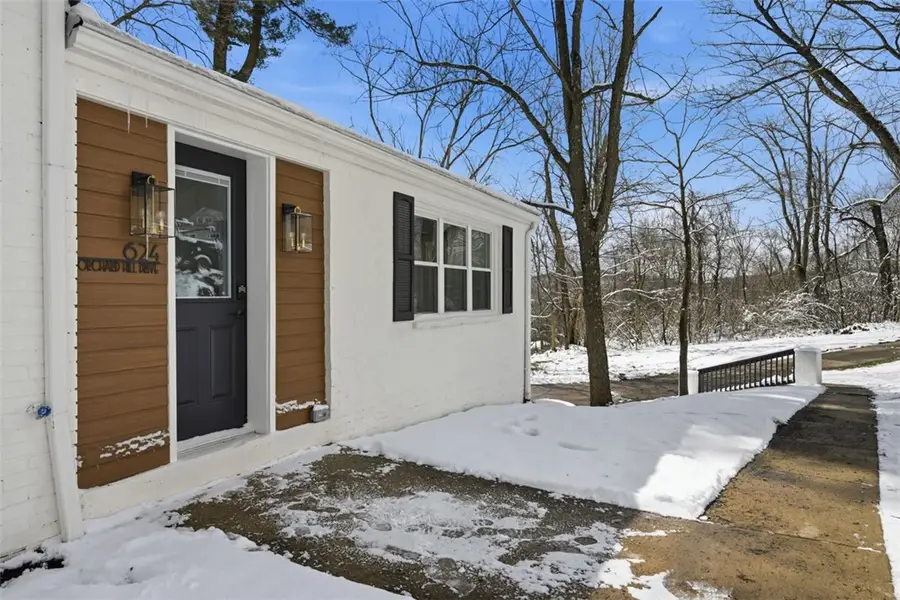 624 Orchard Hill Dr, Pittsburgh, PA 15238 - #2