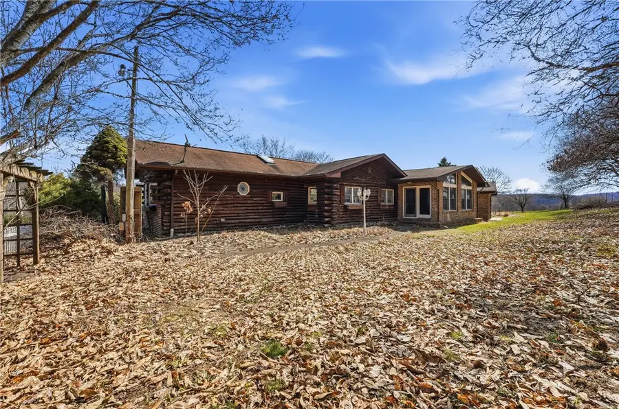 331 Martin Rd, Darlington, PA 16115 - #2