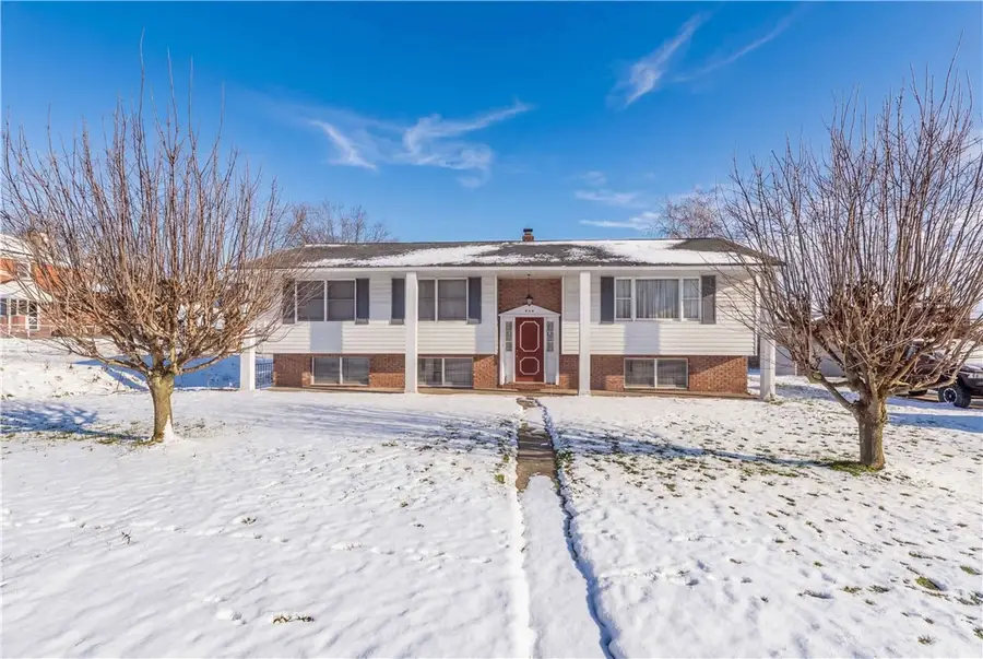 1029 James St, Latrobe, PA 15650 - #2