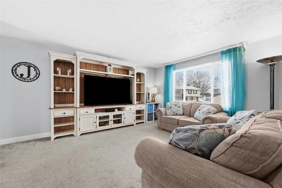 62 Greenleaf Dr., Cheswick, PA 15024 - #2