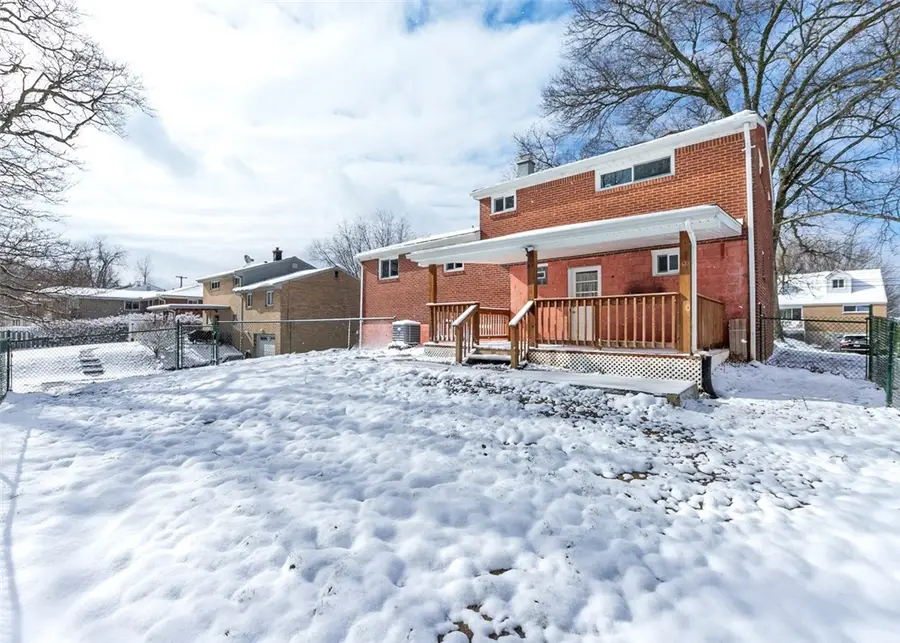 521 Saint Andrews Dr, Greensburg, PA 15601 - #2