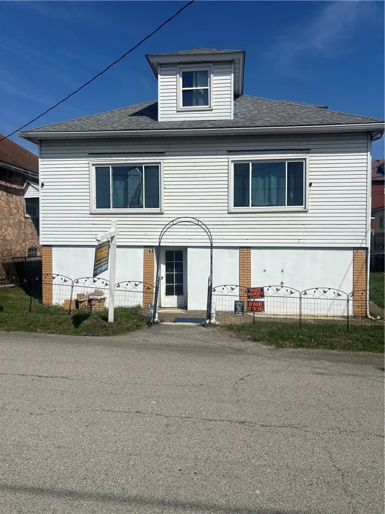 44 Fairgarden St, Republic, PA 15475 - #1