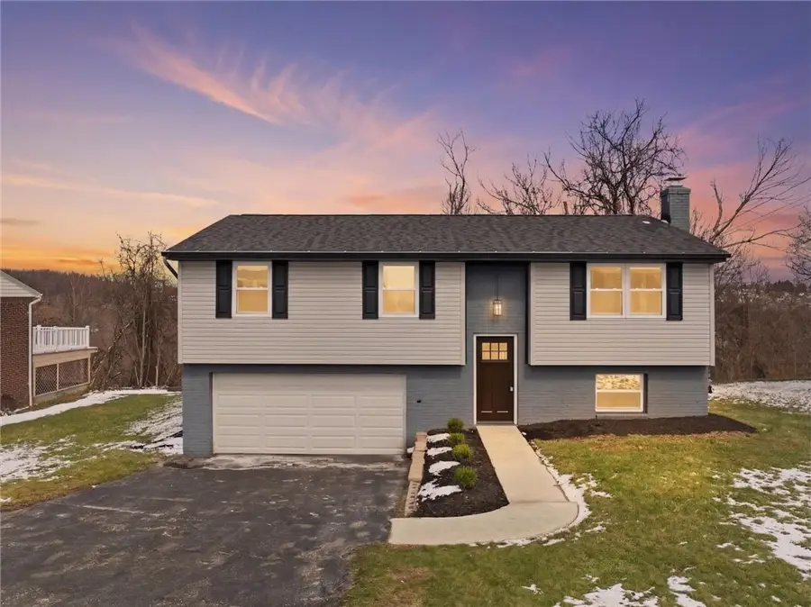 14287 Valley View Dr, McKeesport, PA 15131 - #3