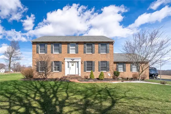208 Hickory Knolls, Slippery Rock, PA 16057