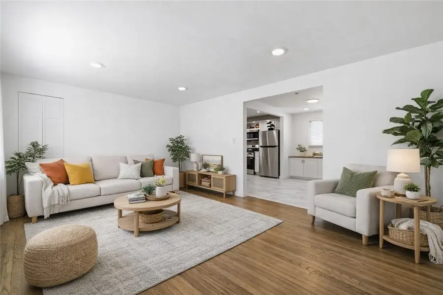 116 Lilmont Dr, Pittsburgh, PA 15218 - #3