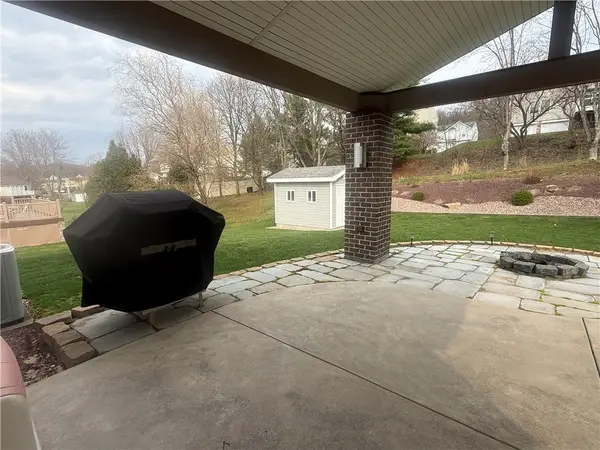 517 Chaparral Dr, Cranberry Twp, PA 16066