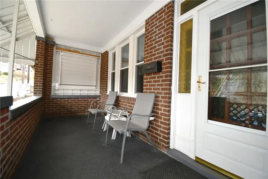 661 Margaret St, Pittsburgh, PA 15210 - #2