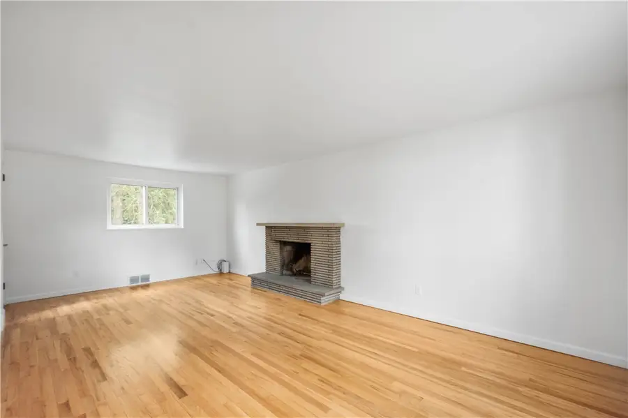 5579 Florida Avenue, Bethel Park, PA 15102 - #3