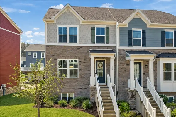 142 Seneca Pl, Mars, PA 16046