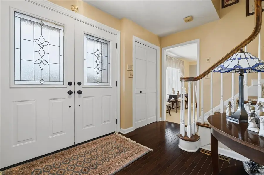 916 Burning Tree Dr, Elizabeth, PA 15135 - #2