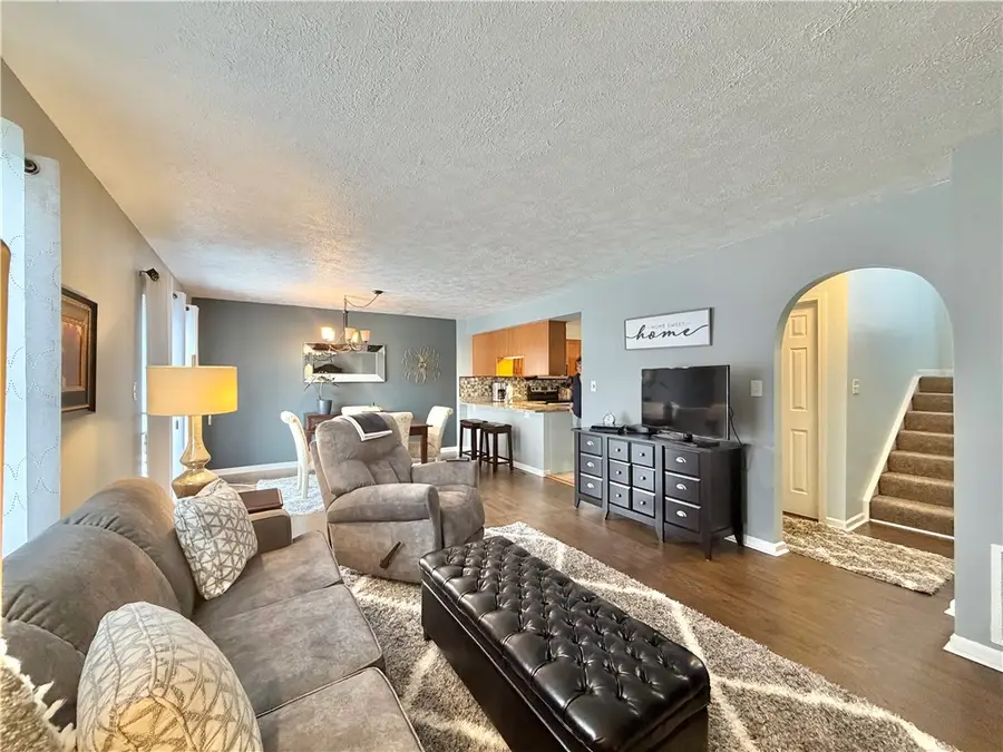 213 Manor View Dr, Manor, PA 15665 - #3