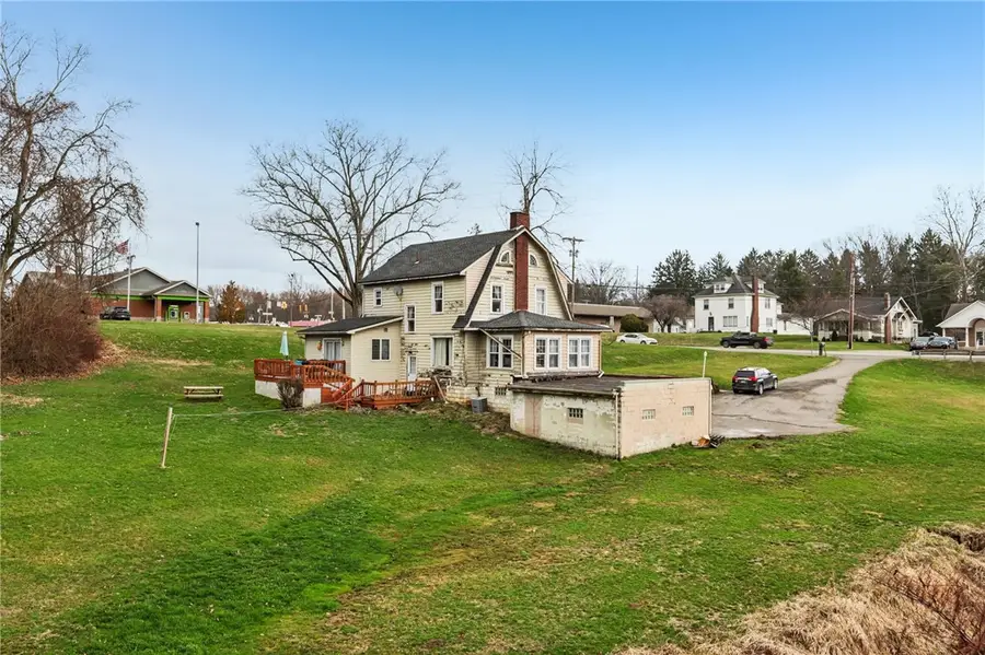 2629 Wilmington Rd, New Castle, PA 16105 - #2