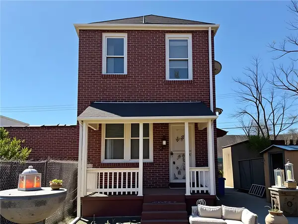6832 Kelly St, Pittsburgh, PA 15208