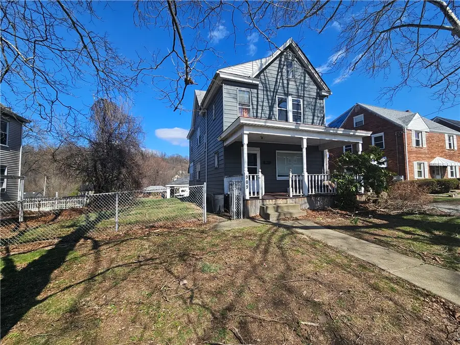 909 Franklin St, McKeesport, PA 15132 - #2