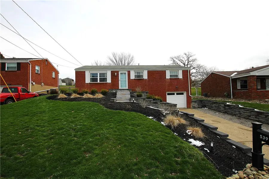 539 Meadowvale Dr, Cheswick, PA 15024 - #2