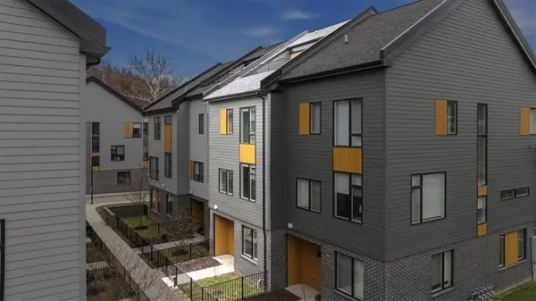 5575 Berlin Way, Pittsburgh, PA 15201