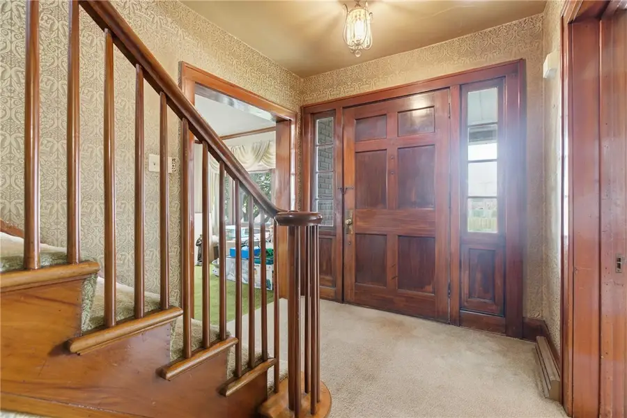 319 4th St, Ellwood City, PA 16117 - #2