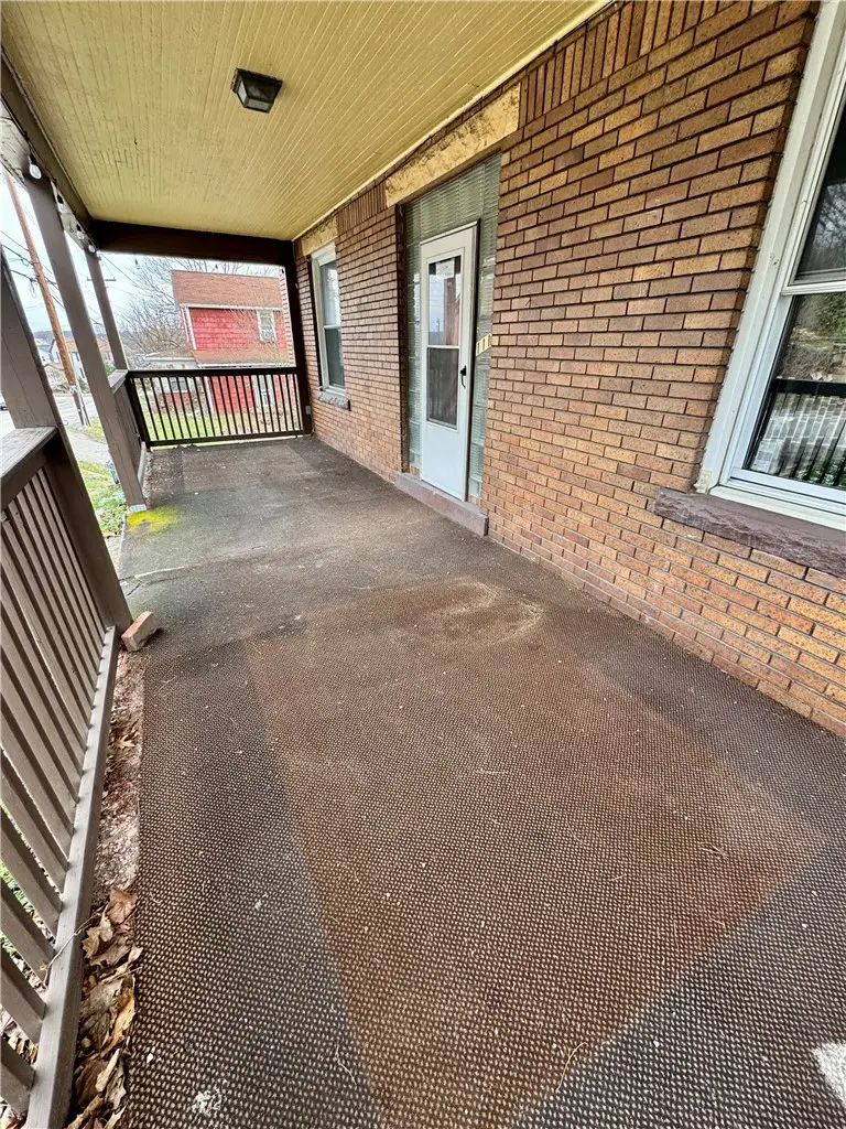 1119 Hancock Avenue, Vandergrift, PA 15690 - #3