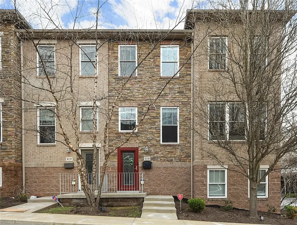 154 Sweetbriar Village Trl, Pittsburgh, PA 15211 - #1