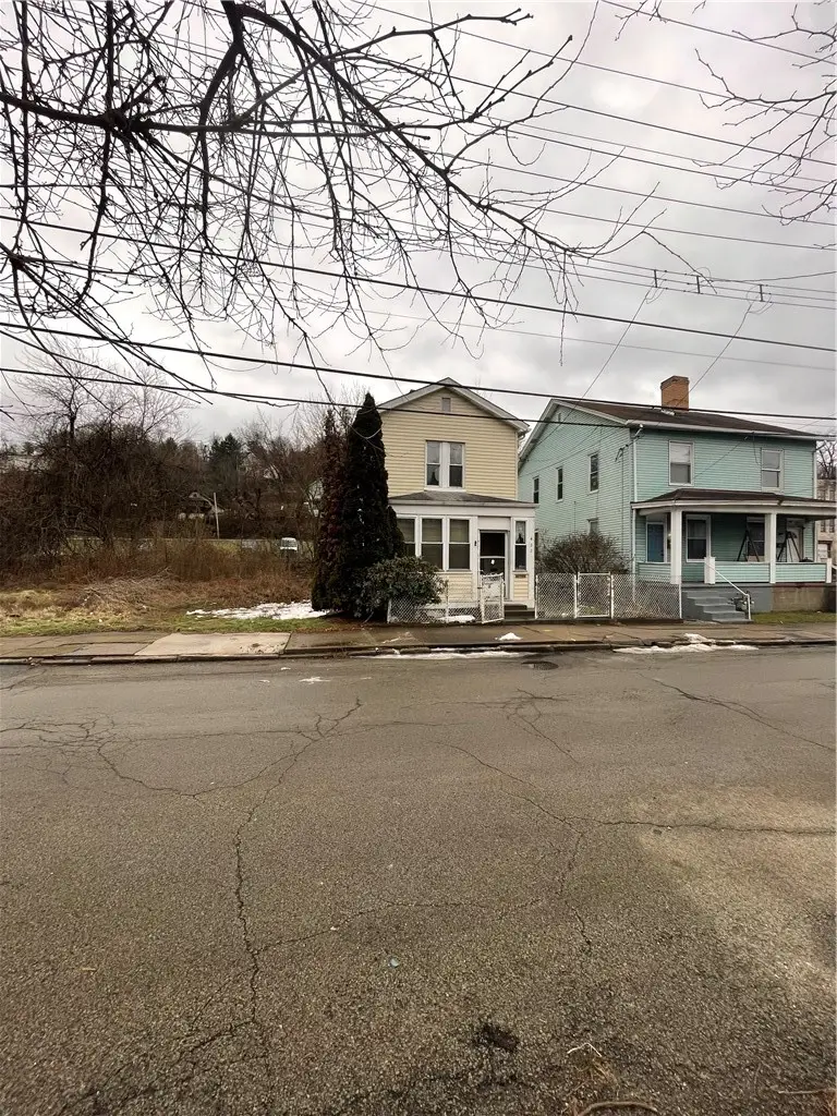 435 Pacific St, McKeesport, PA 15132 - #2