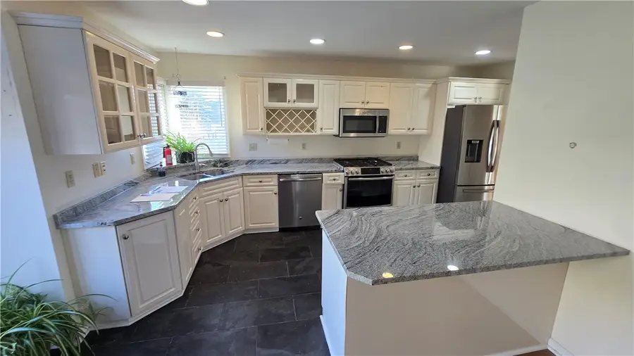 243 Augusta St, Pittsburgh, PA 15211 - #2