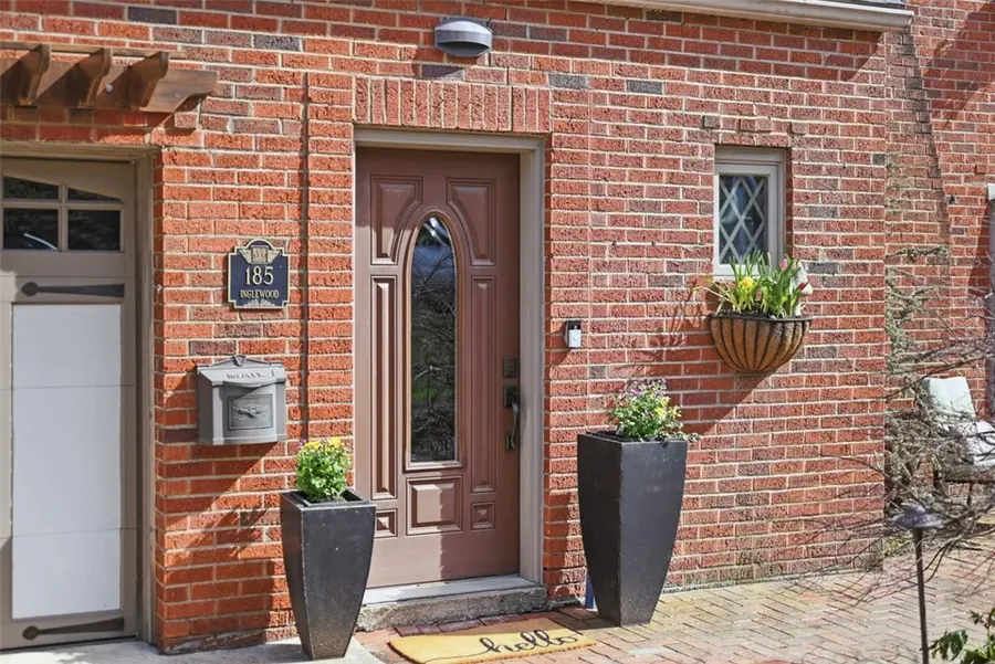 185 Inglewood Dr, Pittsburgh, PA 15228 - #3