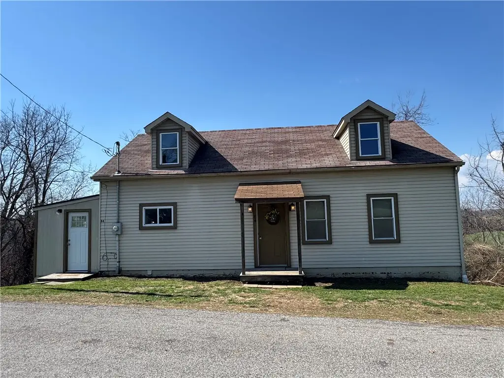 84 Beagle Club Rd, Washington, PA 15301 - #1