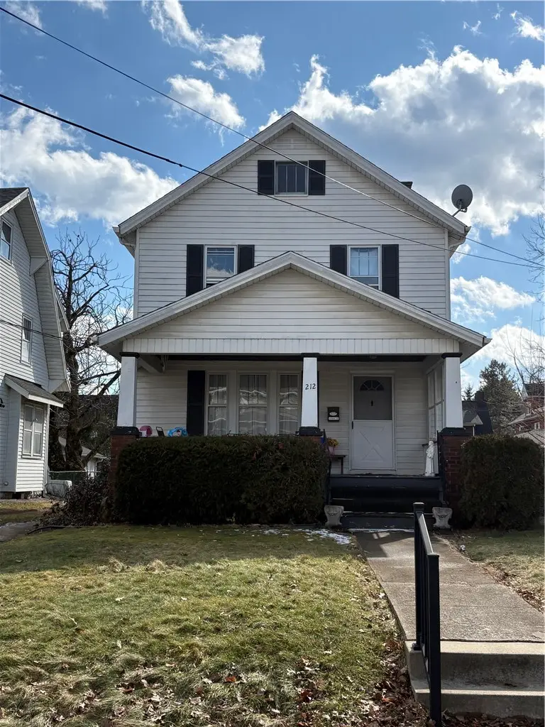 212 E Garfield Ave, New Castle, PA 16105 - #1
