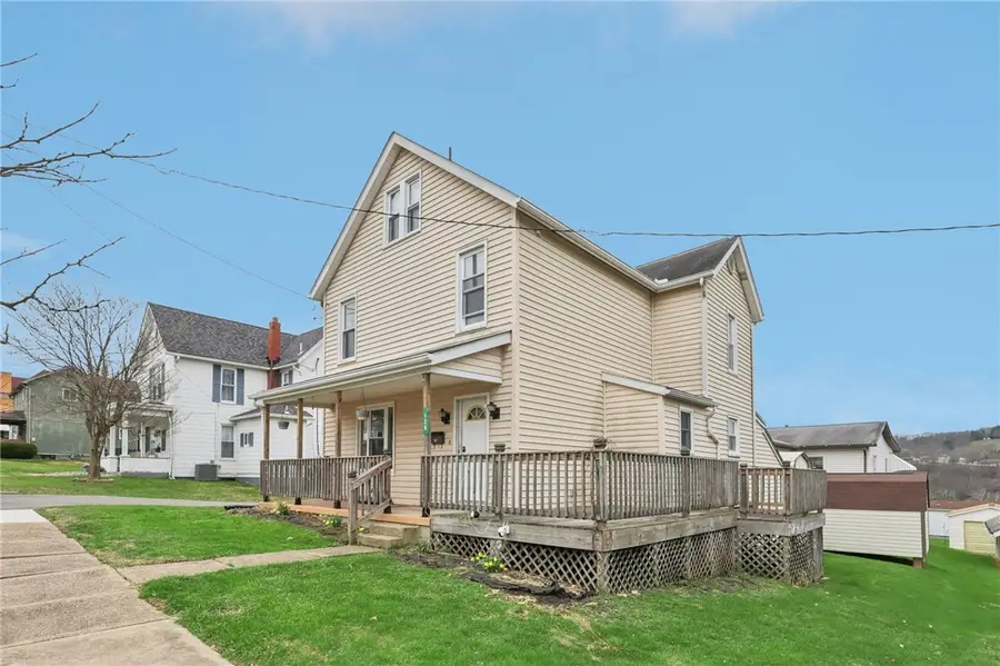 126 Floral Ave, Leechburg, PA 15656 - #3