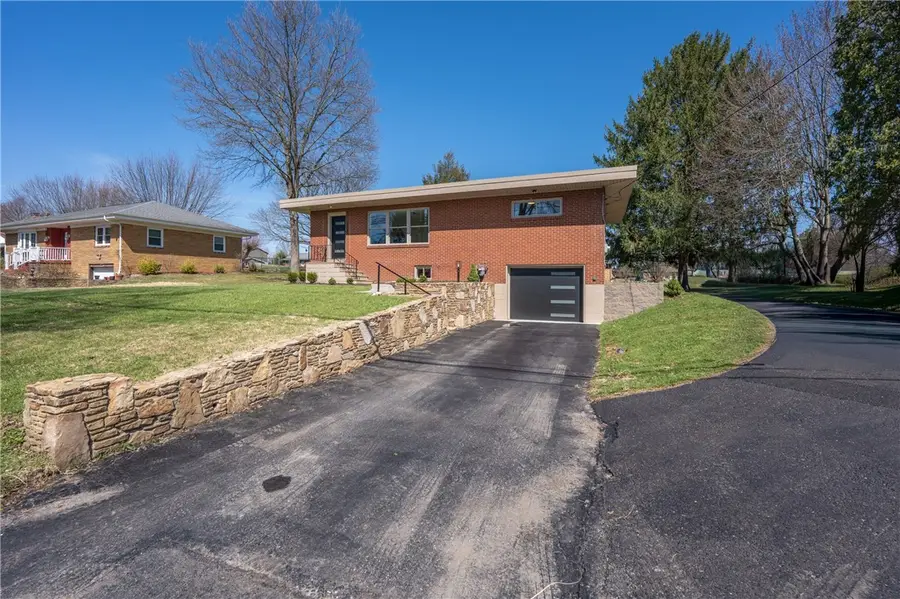 1260 Monastery Dr, Latrobe, PA 15650 - #3