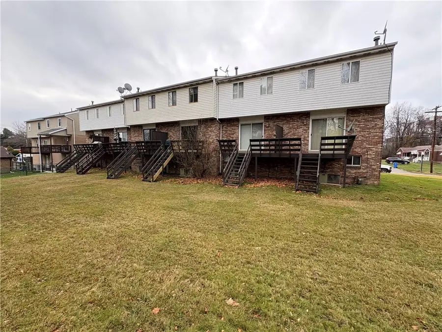 110 Yale Dr, Lower Burrell, PA 15068 - #3