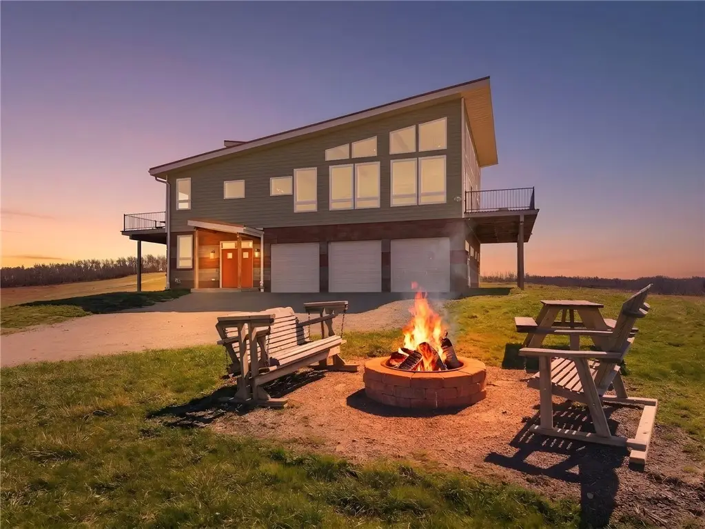 1029 Hoffman Rd, Smithton, PA 15479 - #1