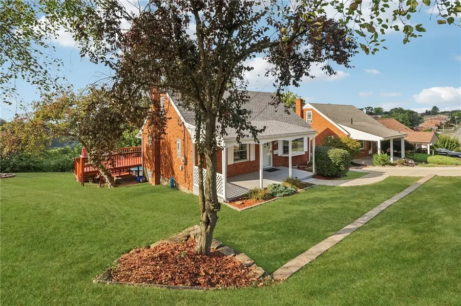 723 Elwell Ave, West Mifflin, PA 15122 - #2