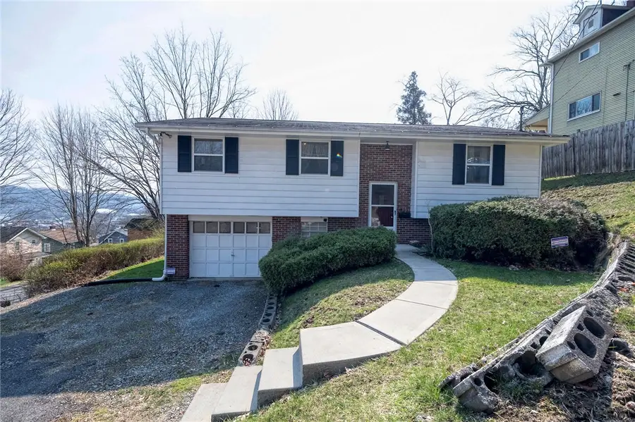 923 Locust Street, Coraopolis, PA 15108 - #3