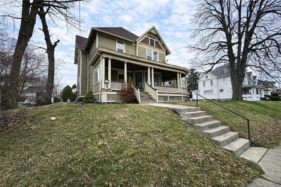 305 E Lincoln Ave, New Castle, PA 16101 - #2