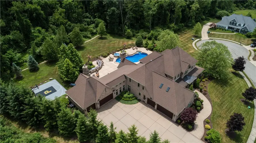 3005 Whispering Creek Dr, Allison Park, PA 15101 - #2